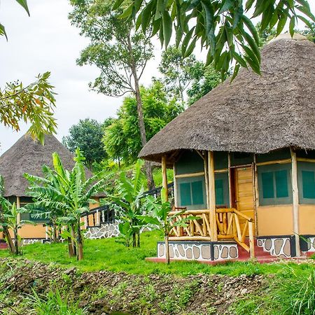 Queen Elizabeth Pvt Lodge Kichwamba Exteriör bild