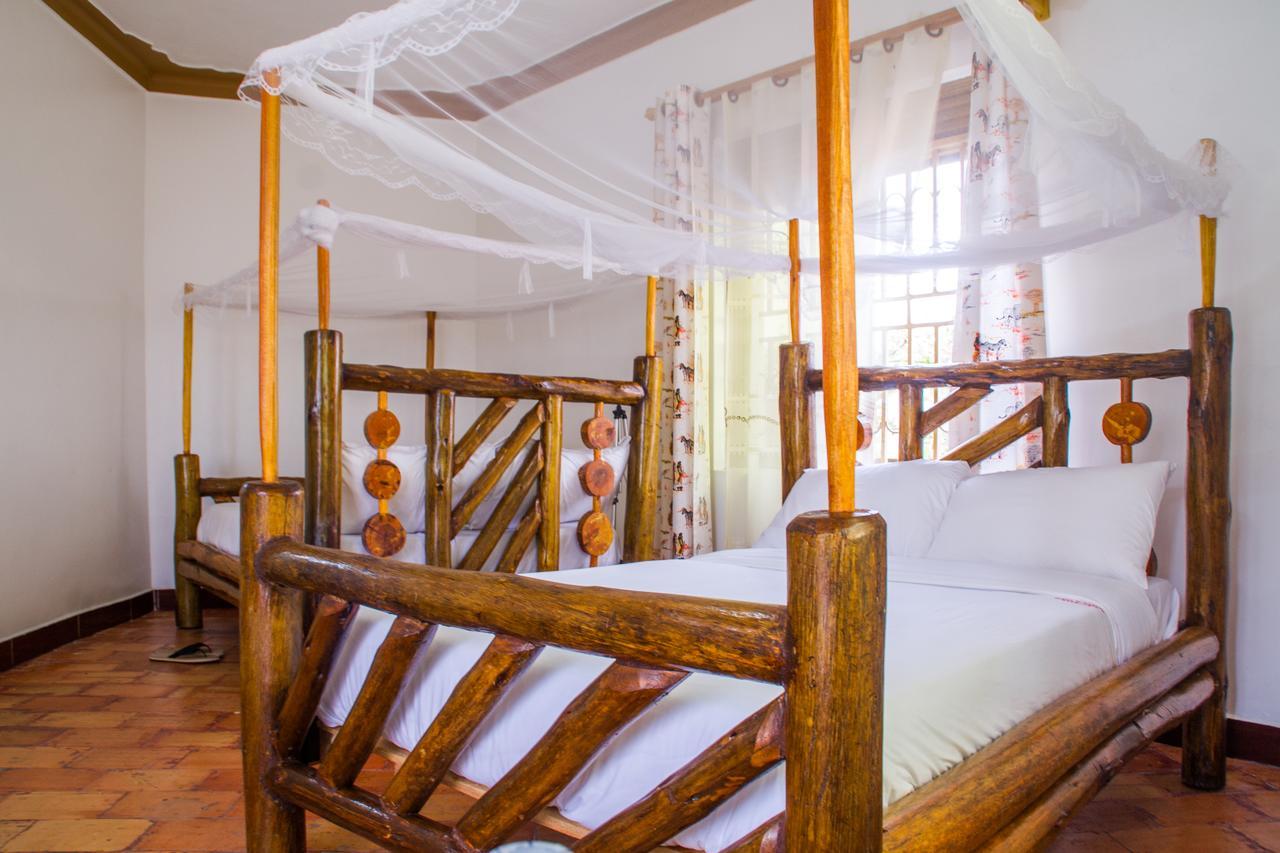 Queen Elizabeth Pvt Lodge Kichwamba Exteriör bild