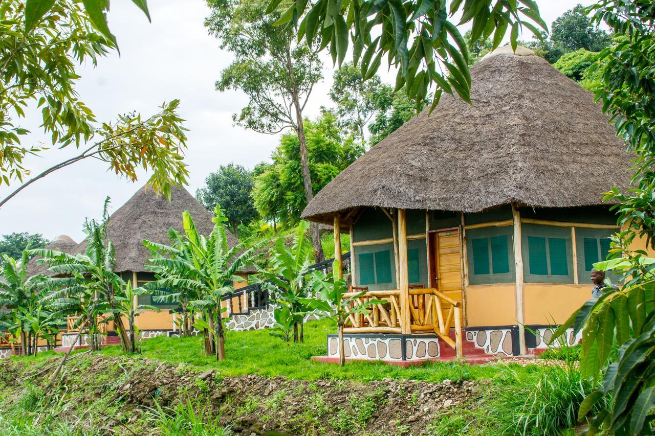 Queen Elizabeth Pvt Lodge Kichwamba Exteriör bild
