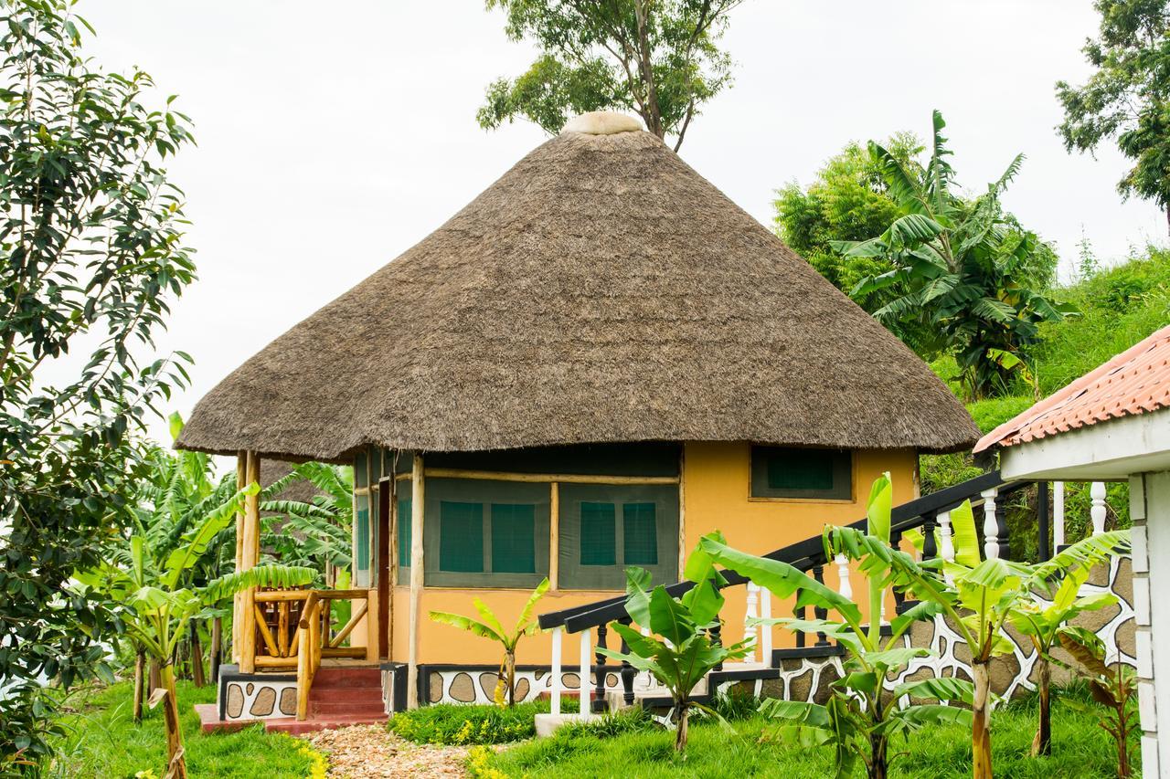 Queen Elizabeth Pvt Lodge Kichwamba Exteriör bild