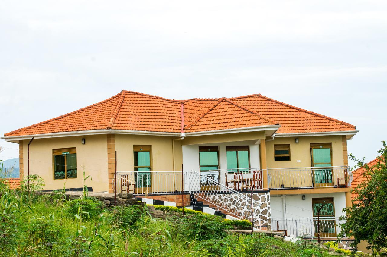 Queen Elizabeth Pvt Lodge Kichwamba Exteriör bild