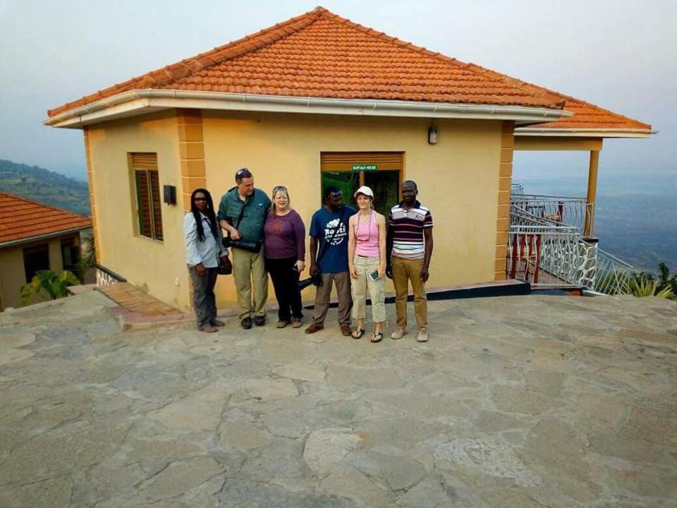 Queen Elizabeth Pvt Lodge Kichwamba Exteriör bild